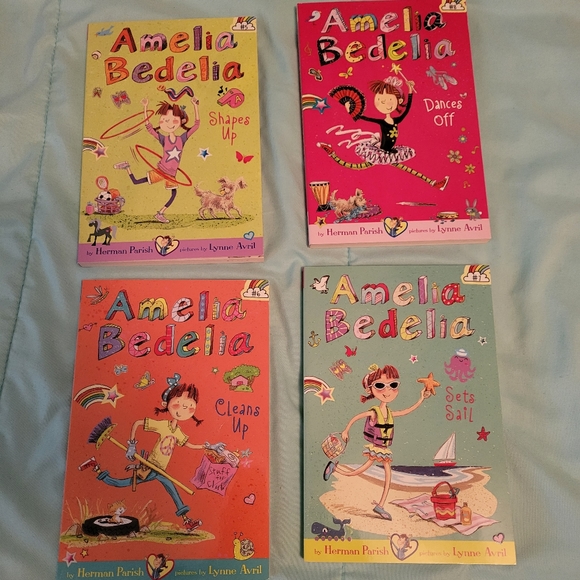 Amelia Bedelia Box Set 2 Books 5-8 - Picture 3 of 4